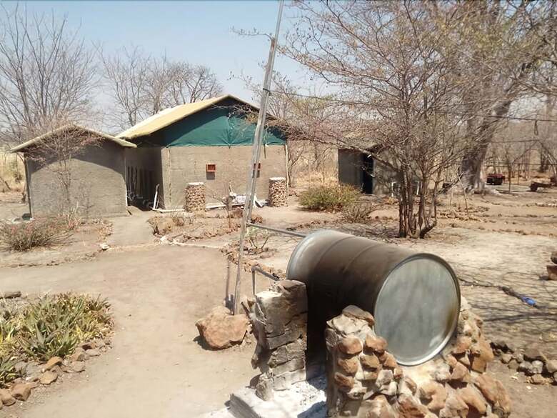 Liya Lodge And Campsite