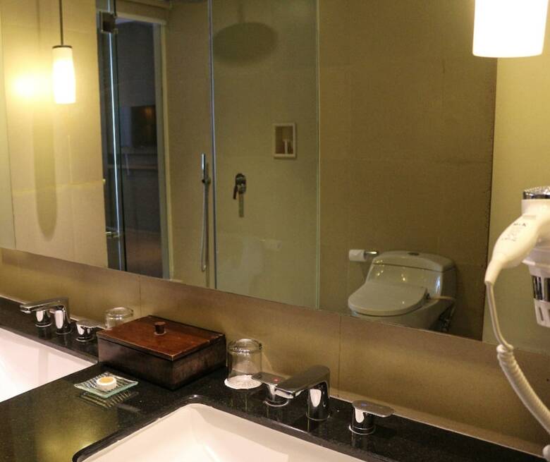 The Luxton Cirebon Hotel And Convention