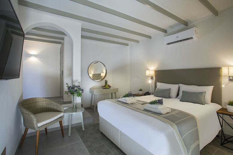 Leonardo Plaza Cypria Maris Beach Hotel & Spa