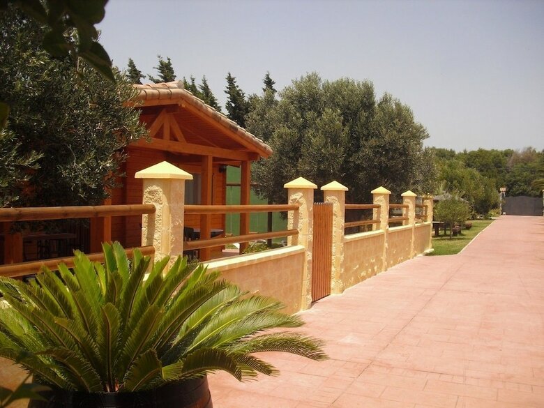 Cadiz 101738 2 Bedroom Holiday Home By Mo Rentals