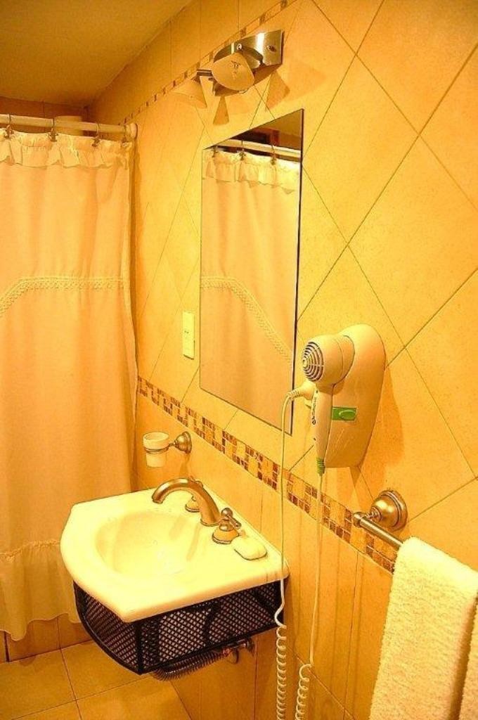 Lodge Caba�as Detras Del Cipr�s