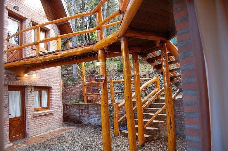 Lodge Caba�as Detras Del Cipr�s