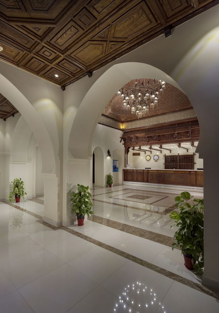 Hotel Mazar Resort & Spa