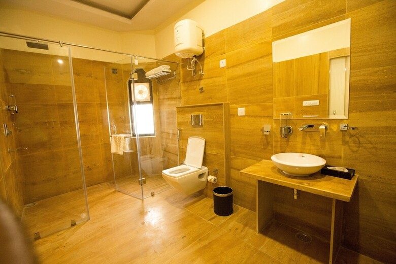 Hotel White Mushroom Jaipur V-inn