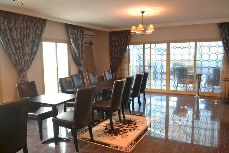 Noubou International Hotel