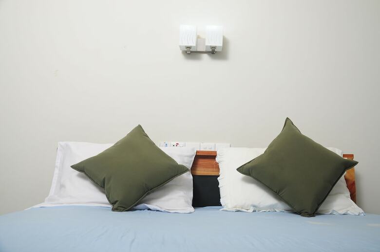 Traveller's Home Hotel