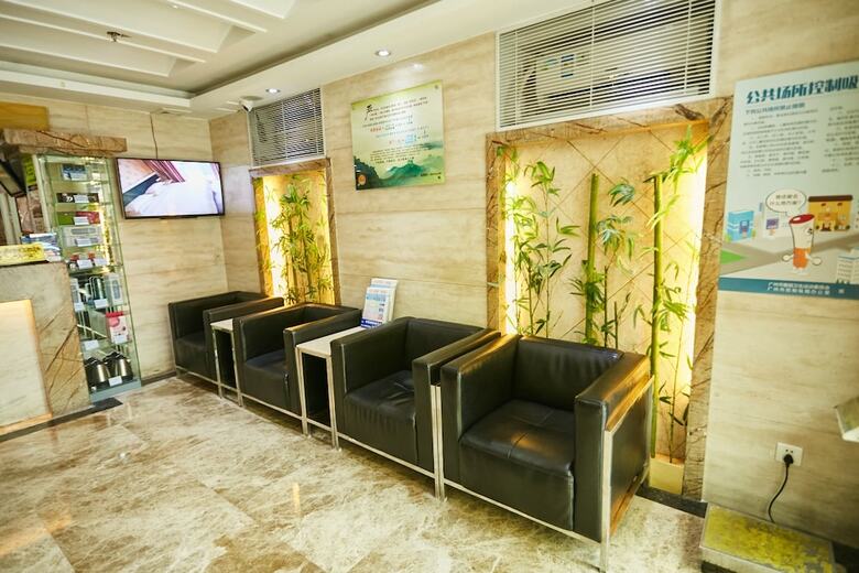 Xinghe Xinfeng Hotel - Railway Station