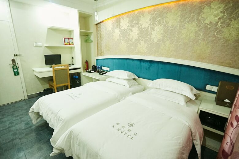 Xinghe Xinfeng Hotel - Railway Station