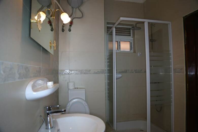 Serene Suites Hotel