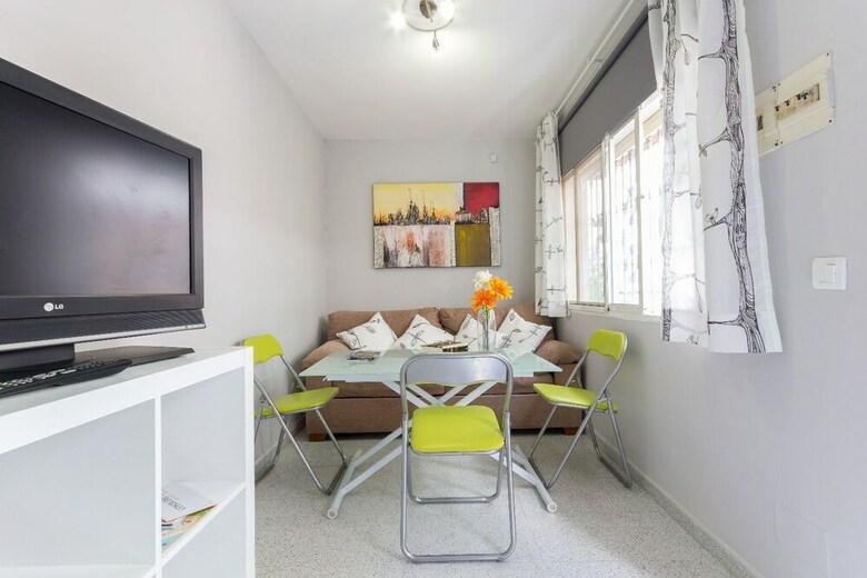Bedroom In Pedregalejo Beach Apartment