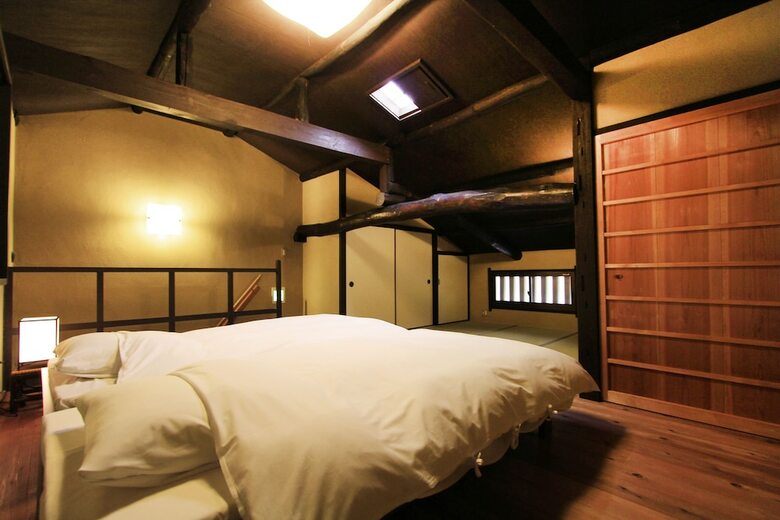 Yamanaka Guest House