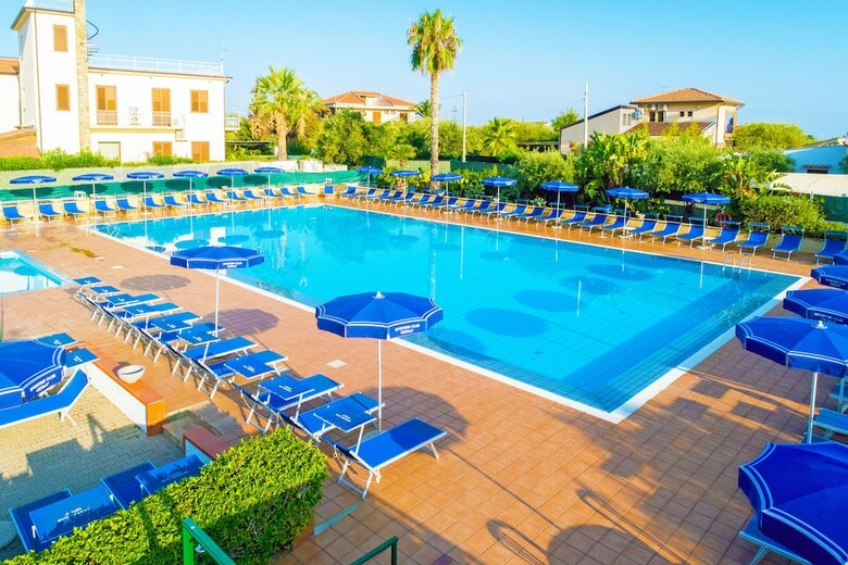 Hotel Sporting Cefal�