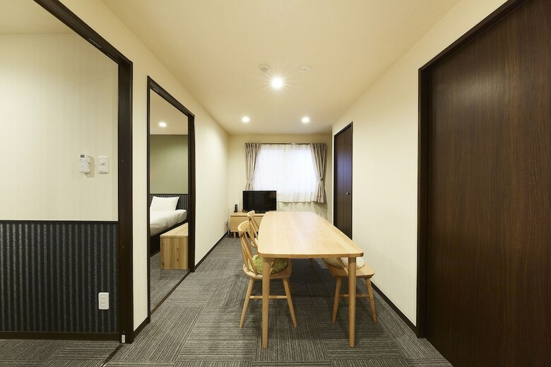 Apartamentos Rinn Nijo Castle