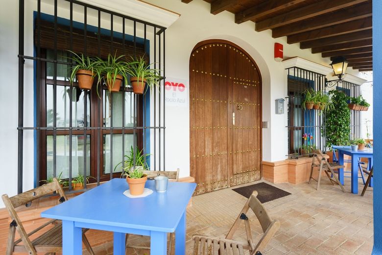 Hostal Oyo El Roc�o Azul