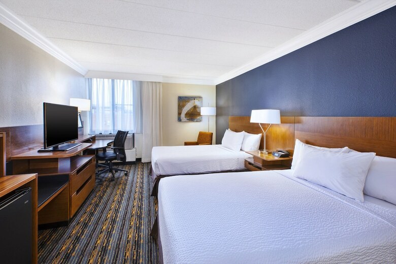 Hotel Fairfield By Marriott Inn & Suites Herndon Reston