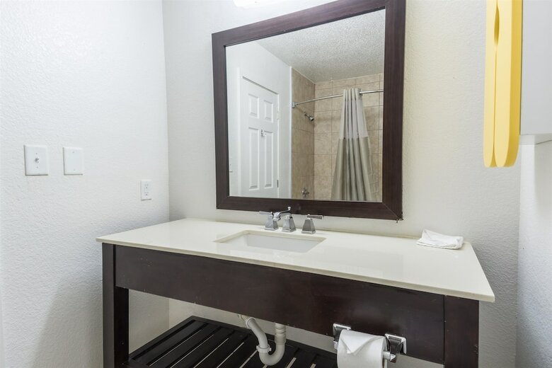 Hotel Studio 6 Charlotte Nc