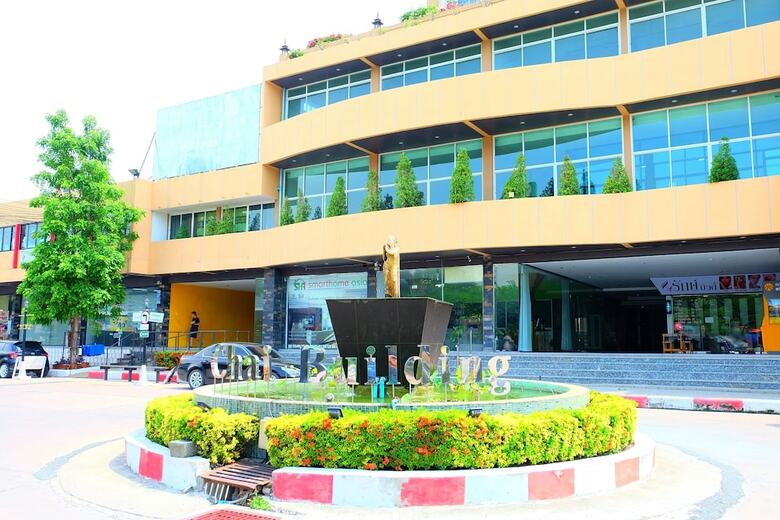 Hotel Chai Building