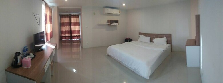 Hotel Chai Building