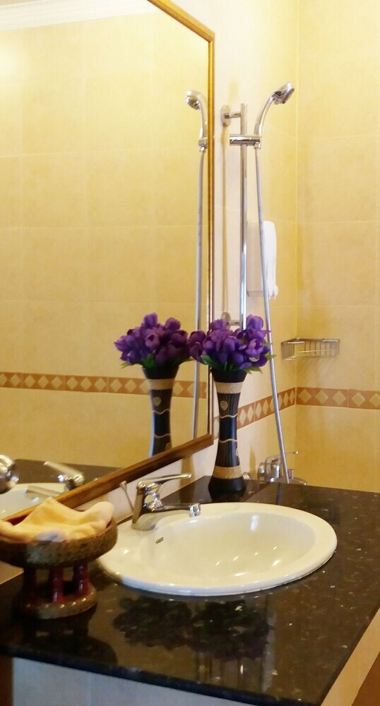 Baan Laksee Pool Villa