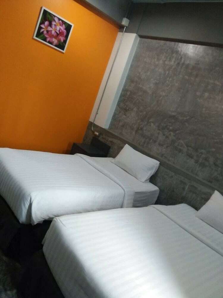 Pornsiri Hotel Sisaket