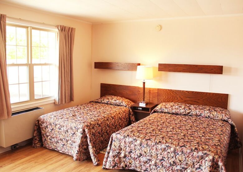Silverwood Motel