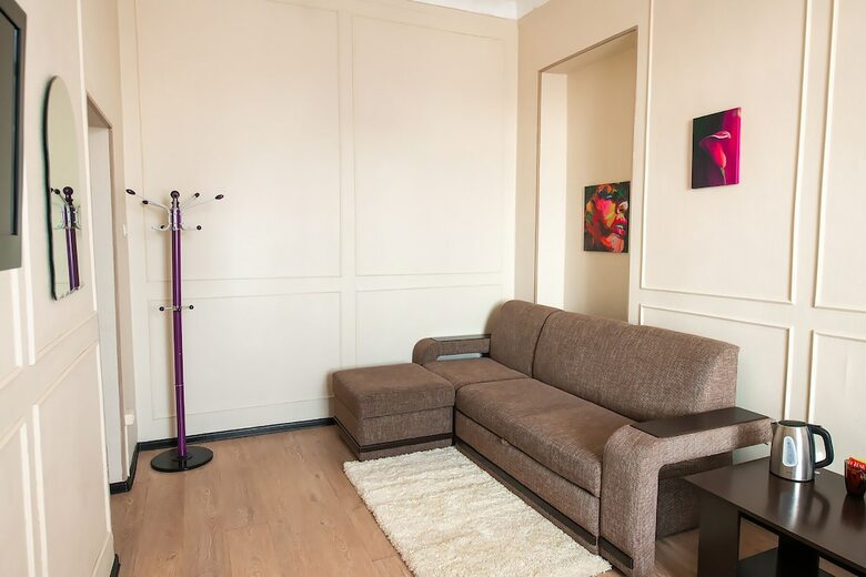 Hostal Optimum Hotel