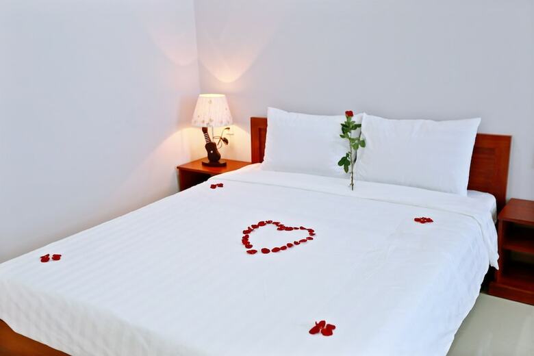 Gold House Hotel