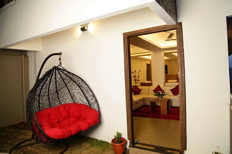 Hotel The Munnar Queen