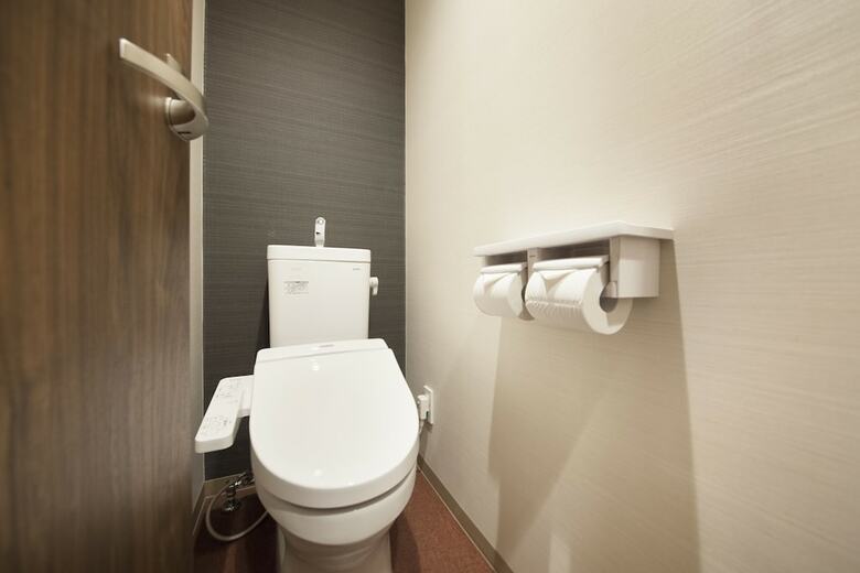 Centurion Ladies Hostel Ueno Park - Caters To Women