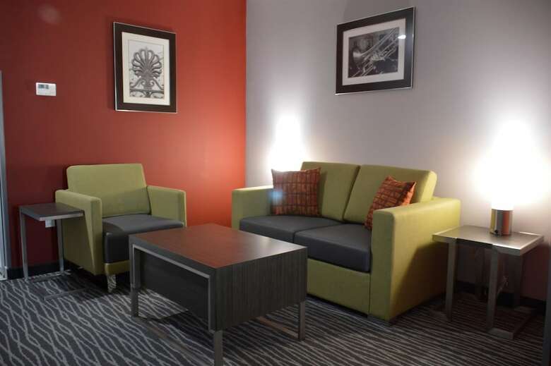 Hotel Best Western Plus Airport Inn & Suites
