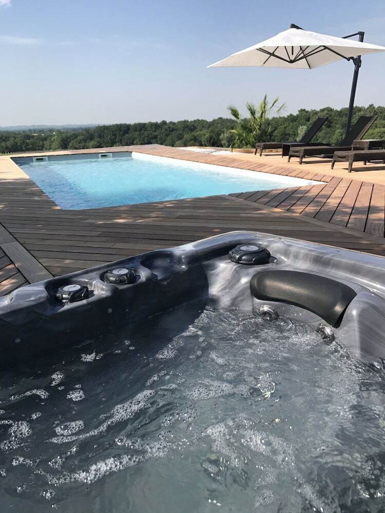 Hotel Ch�teau Prieur� Marquet - Chambres D'h�tes D'exception
