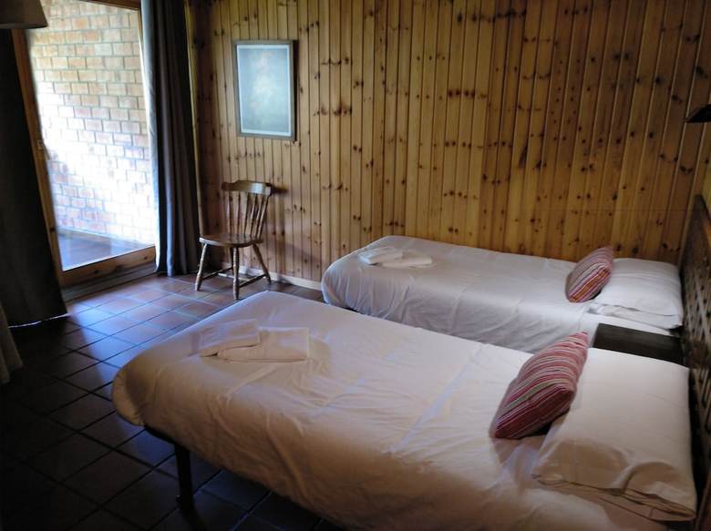 Hostal Albergue La Caba�a