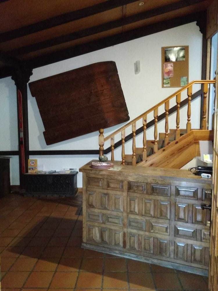 Hostal Albergue La Caba�a