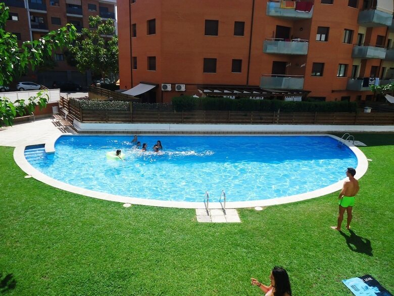 Apartment Mi Casa Fenals Family