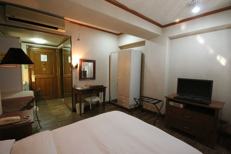 Hotel Corporate Executive Orient Suites