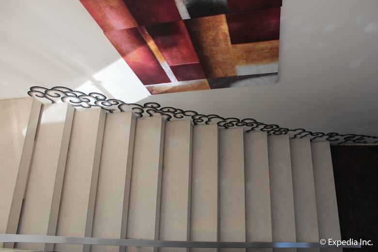 Hotel Segara Suites