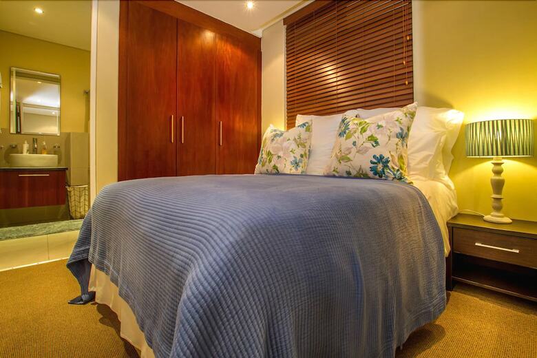 Apartamentos Eden On The Bay Self Catering Accommodation