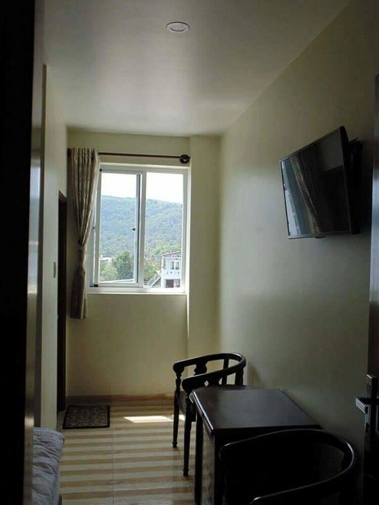 Tung Huong Hotel
