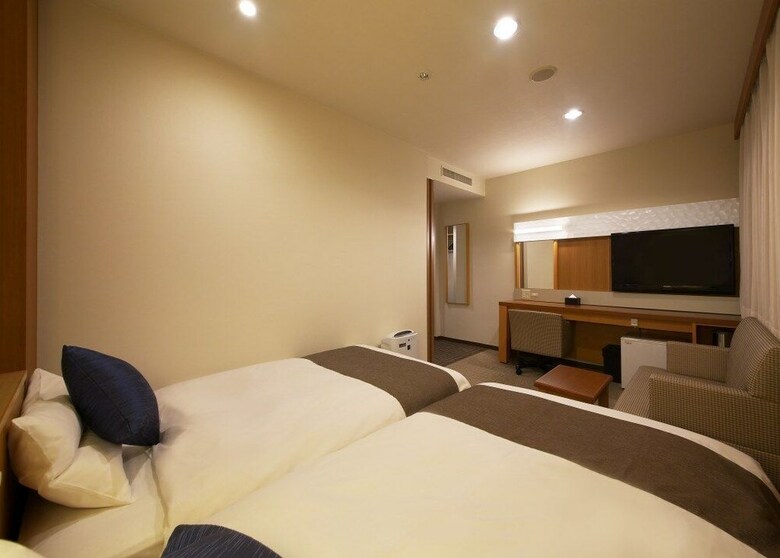 Hotel Via Inn Himeji