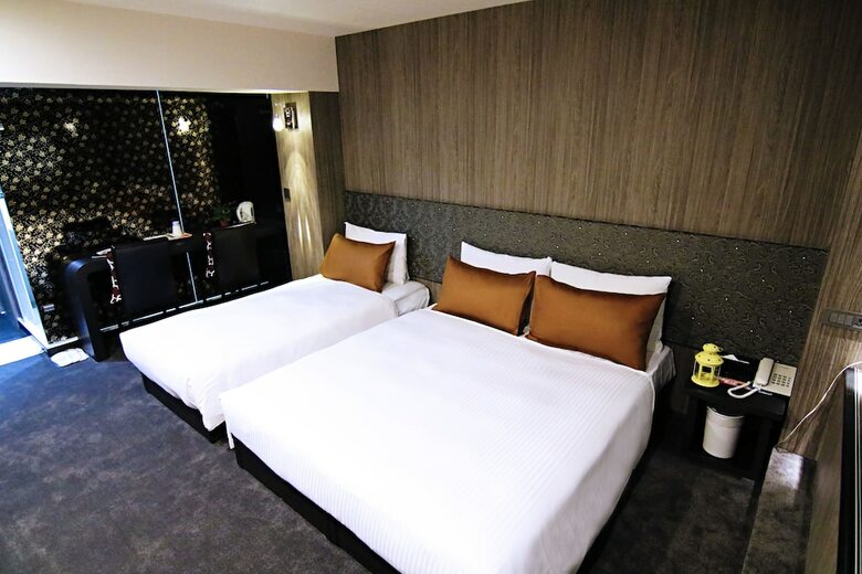 Ximen 101-s Hotel