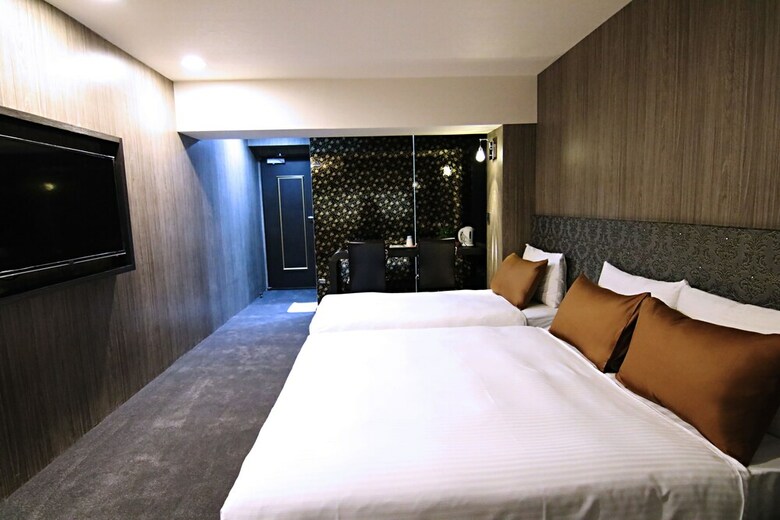 Ximen 101-s Hotel