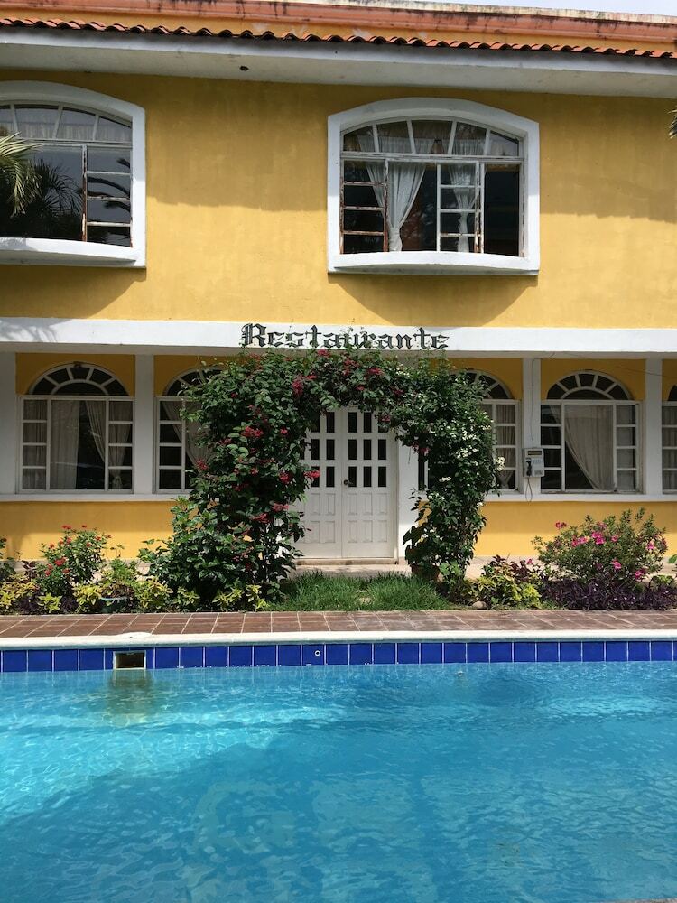 Grand Hotel Panajachel