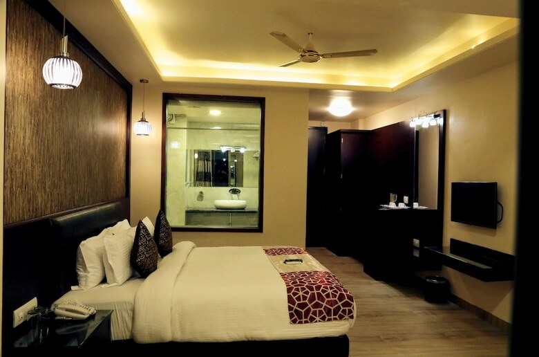 Hotel Mittal Avenue & Paradise