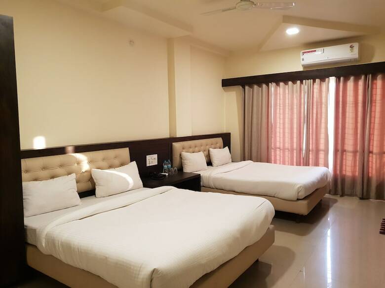 Hotel Mittal Avenue & Paradise