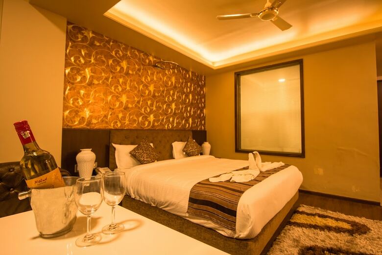 Hotel Mittal Avenue & Paradise