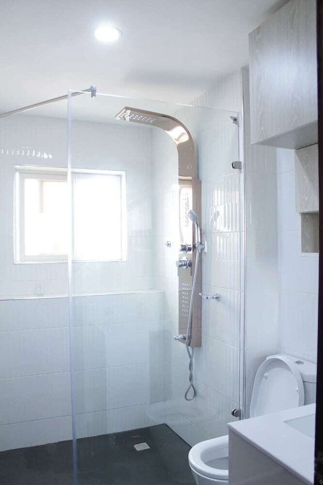 Earl Heights Suites Hotel