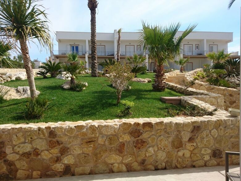 Residencia La Blanca Resort