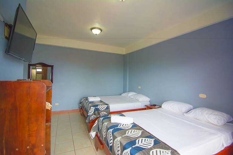 Fortuna Downtown Inn - Hotel