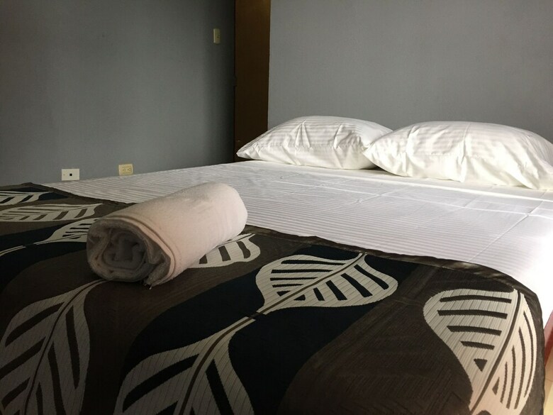 Fortuna Downtown Inn - Hotel