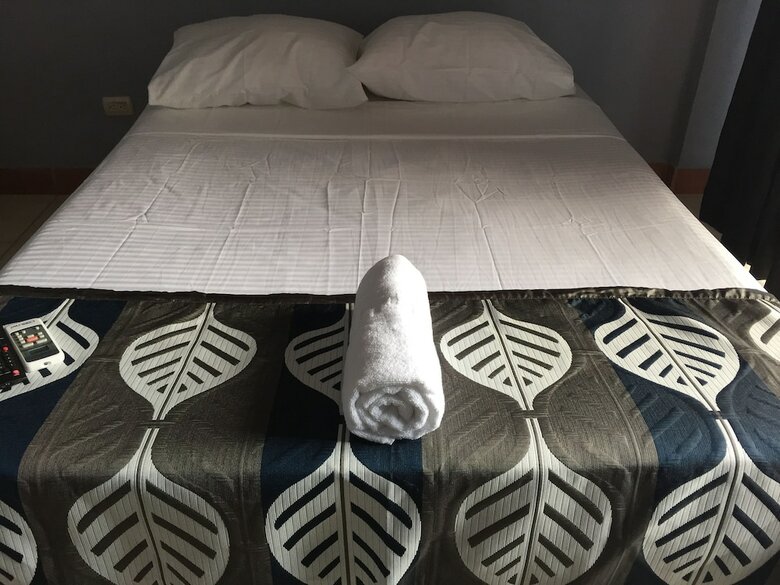 Fortuna Downtown Inn - Hotel